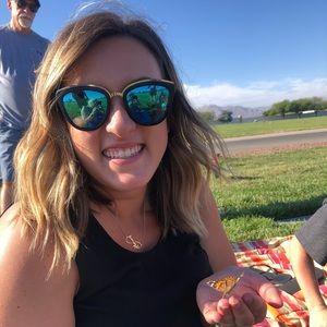 Meet your Posher, Anna